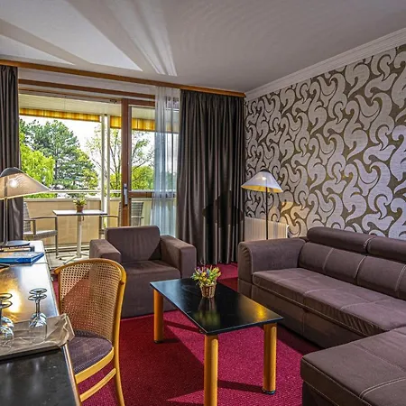 Club Szálloda 4*
