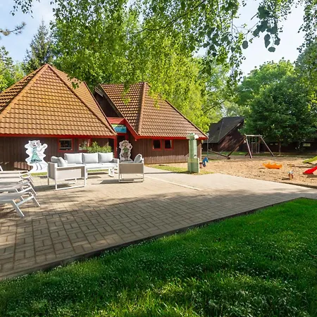 Отель Club Тихань